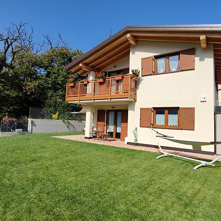 Il Riccio Del Castagno Appartement Novaledo Buitenkant foto