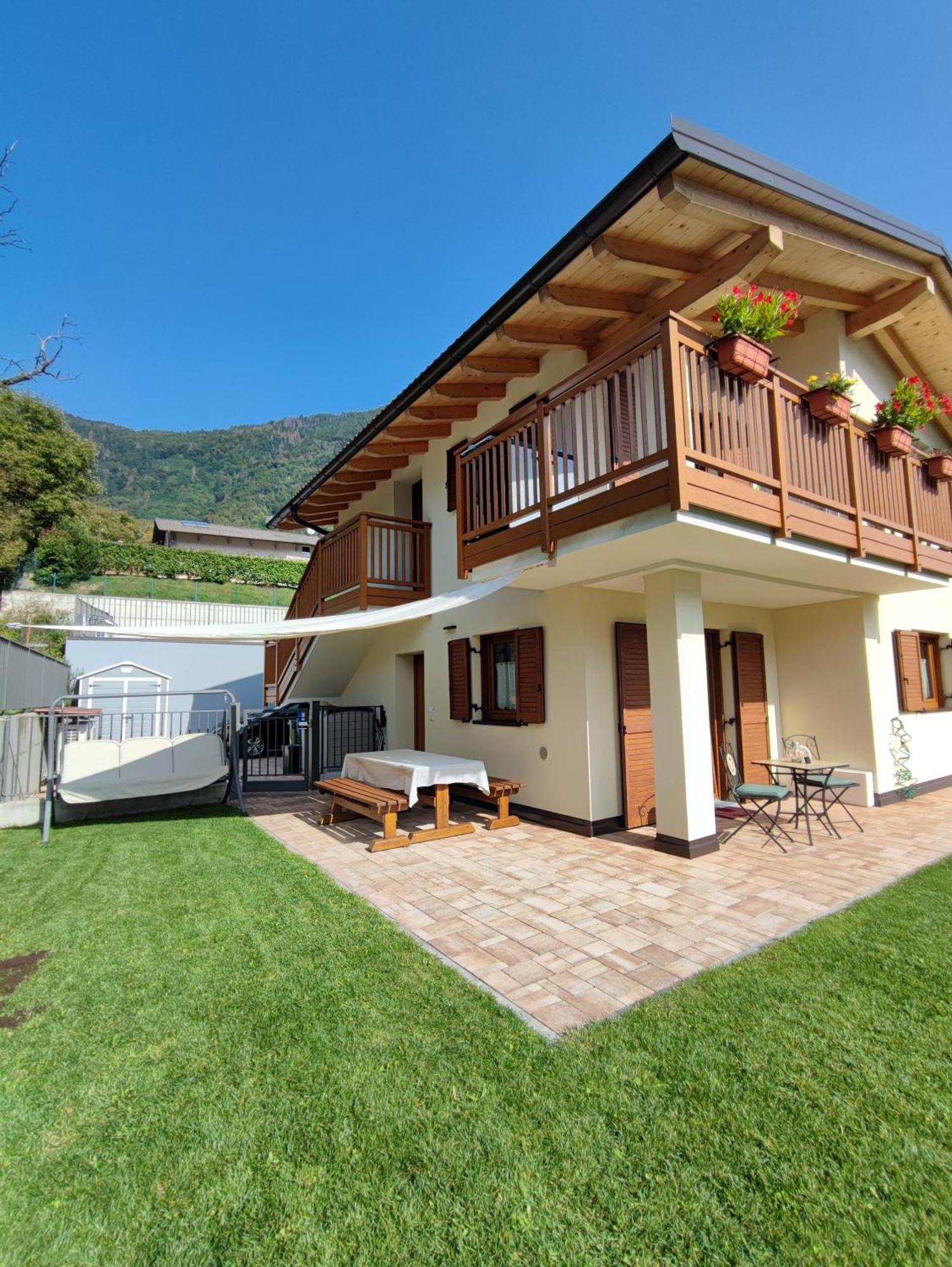 Il Riccio Del Castagno Appartement Novaledo Buitenkant foto